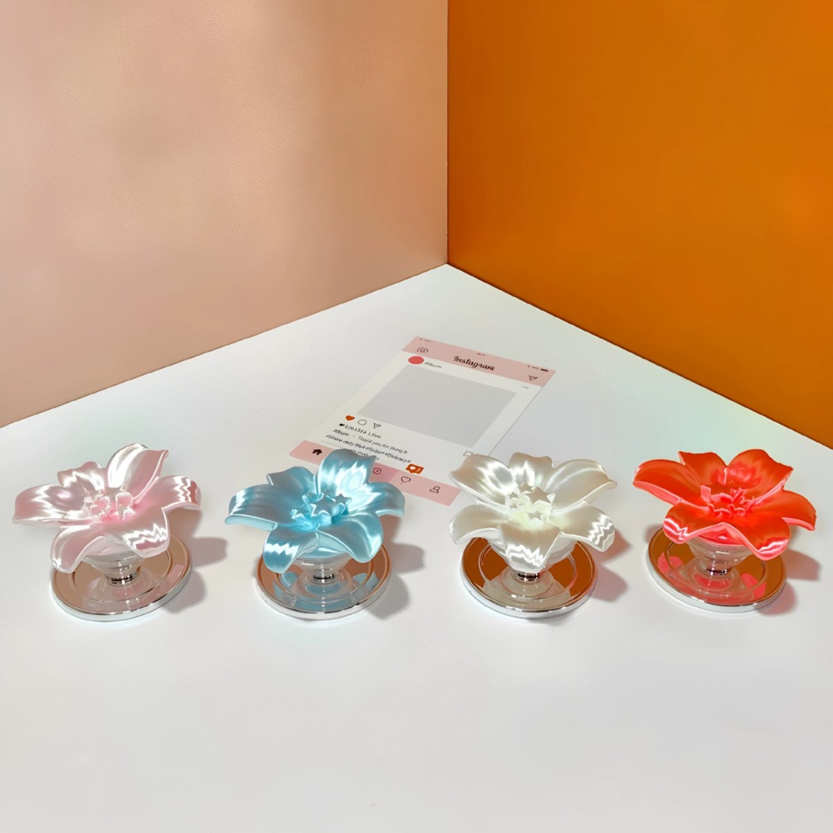 Parlak İnci Zambak Çiçekli Man - Phone Accessories Stand incelemesi ve fiyatı